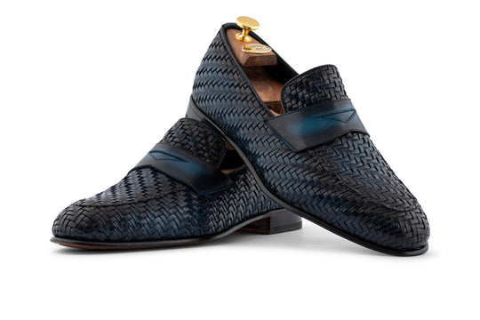 Points à la main Moccasin en cuir tissé à la main