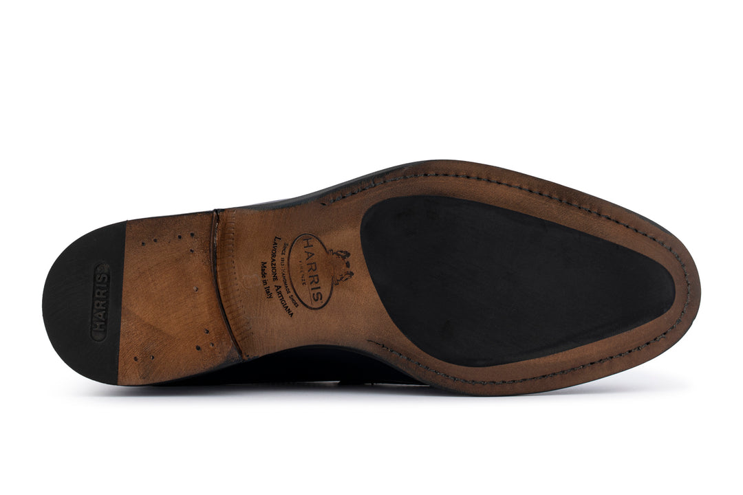 Brushed leather moccasins