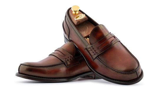 Hand -painted leather moccasin
