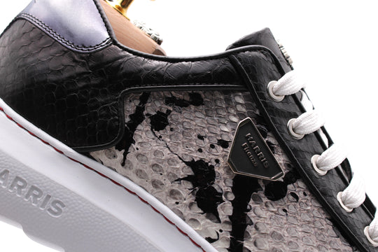 Black fine leather sneaker