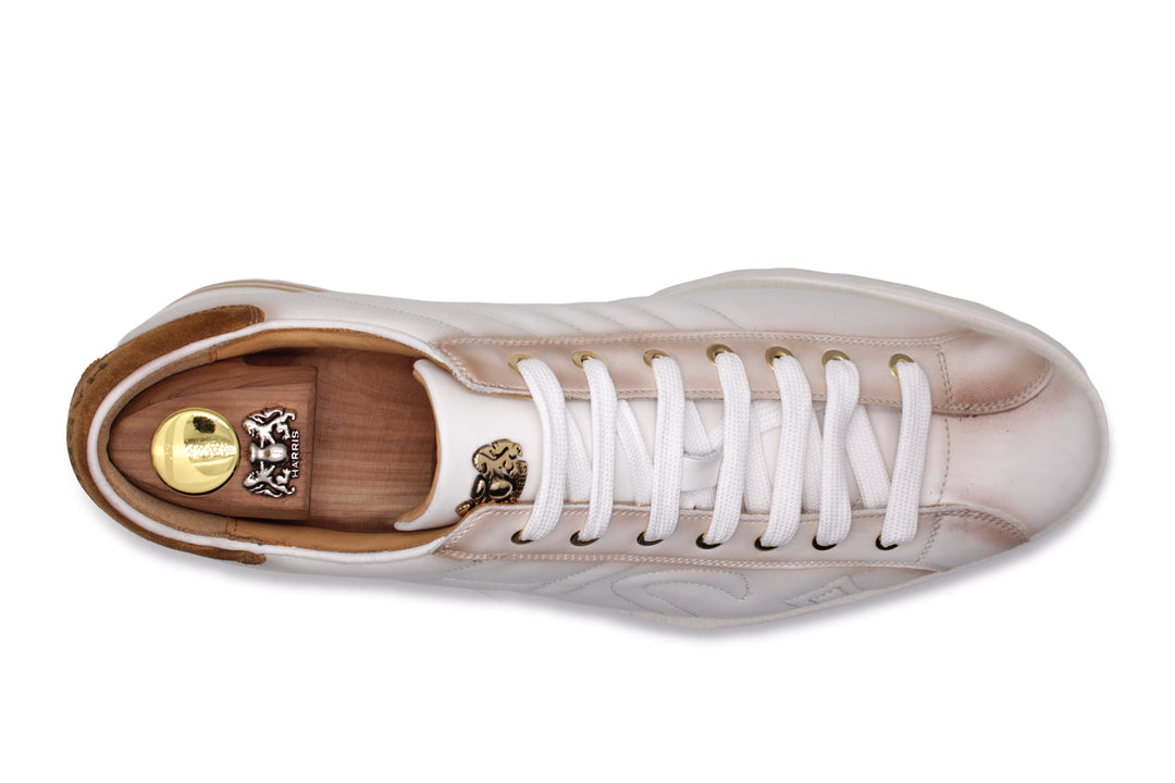 Leather sneakers with shaded details