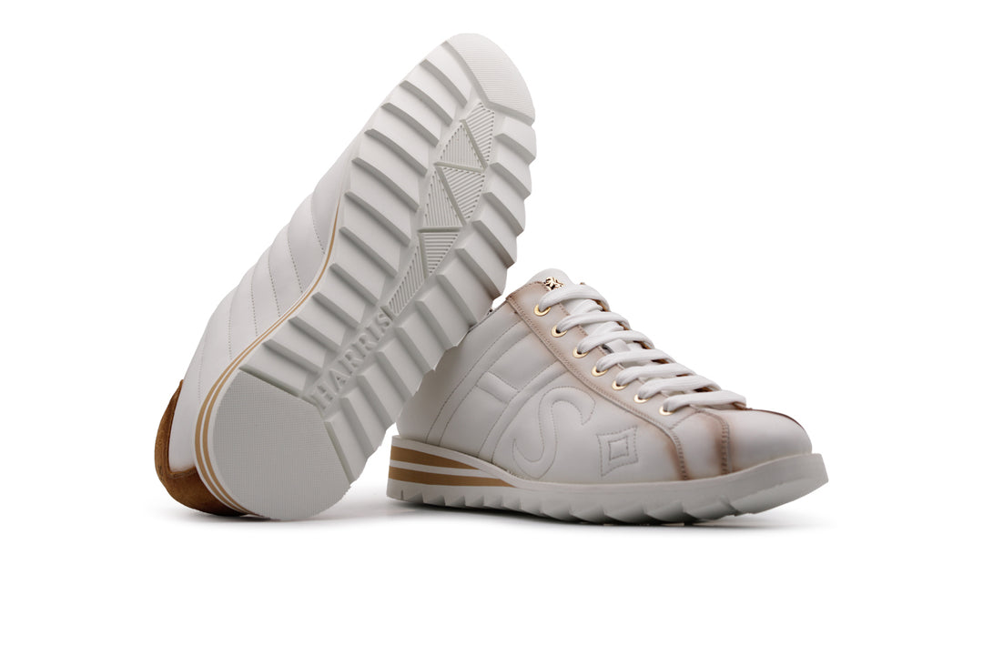 Leather sneakers with shaded details