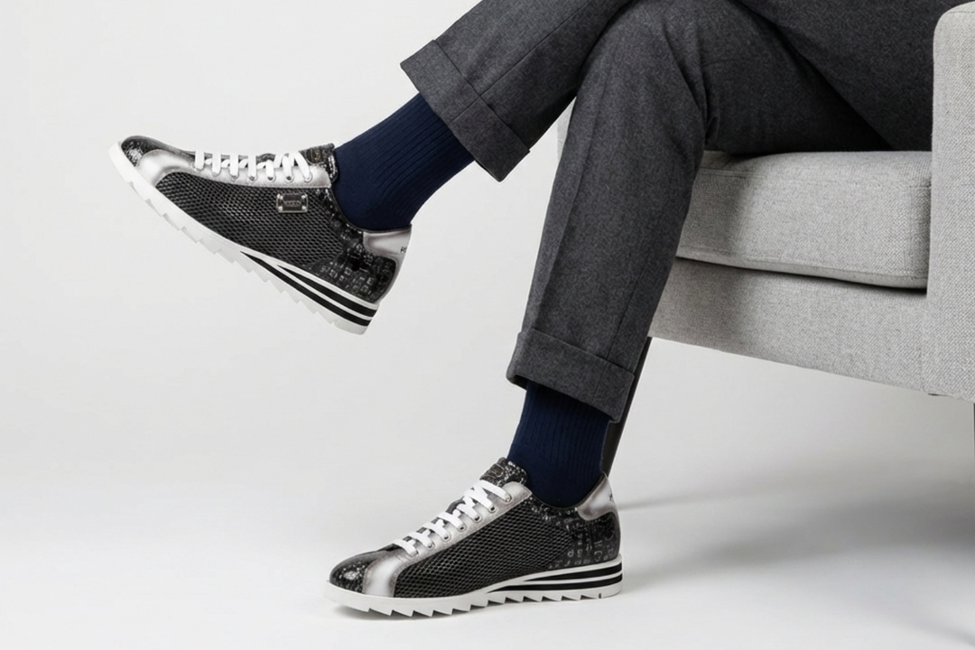 Baskets effet crocodile et perforées