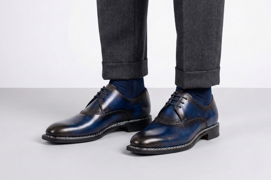 Derby hand painted with Norwegian workmanship