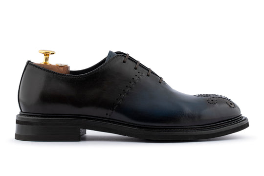 Leather lace-up