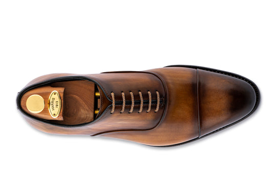 Handbemalte Brogues aus Leder