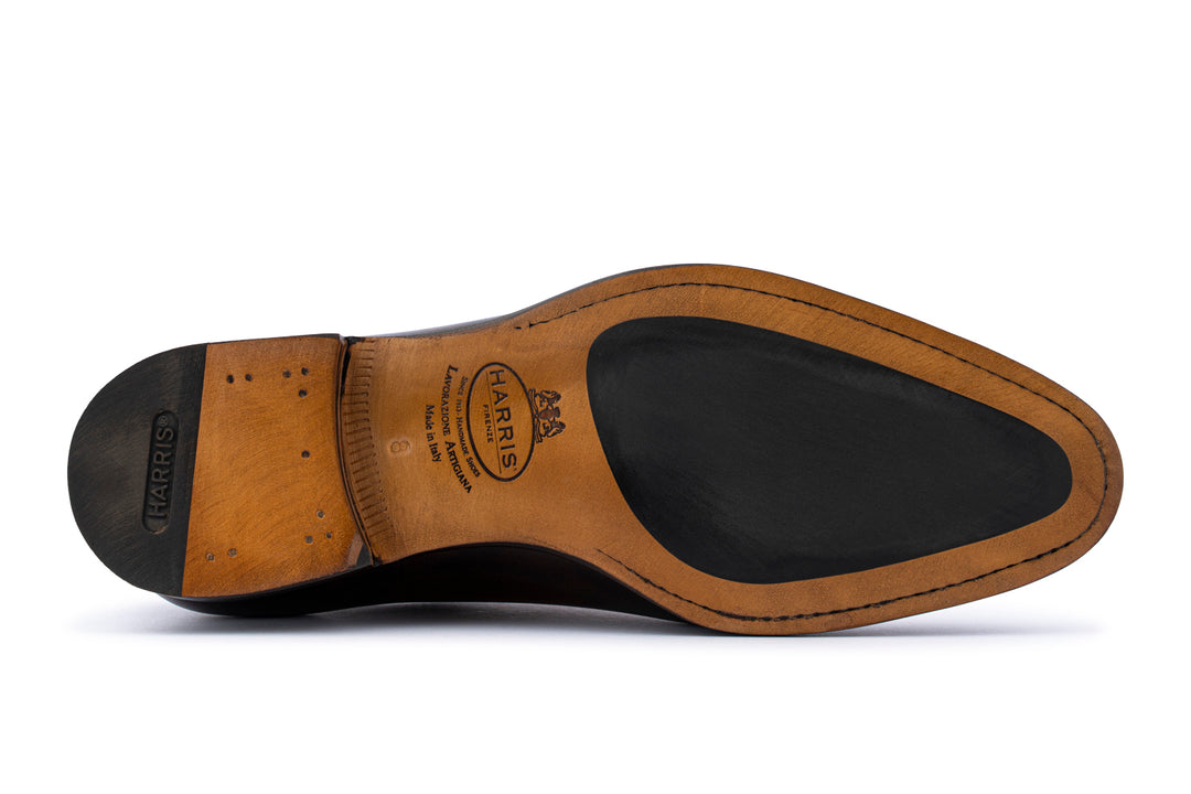 Zapatos brogue de piel lisa pintados a mano