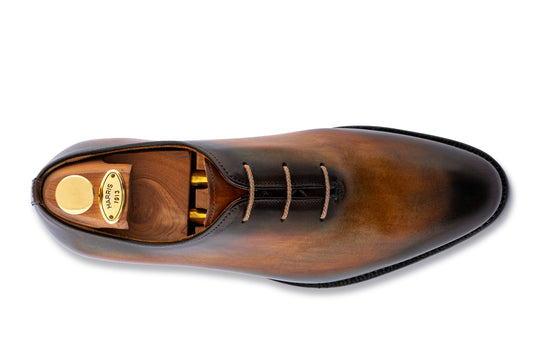 Zapatos brogue de piel lisa pintados a mano