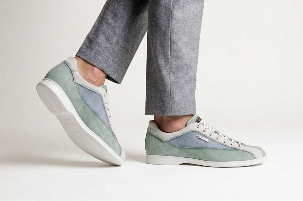 Ultra-light suede sneakers