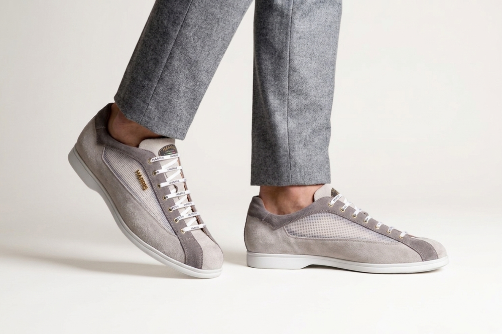 Ultra-light suede sneakers