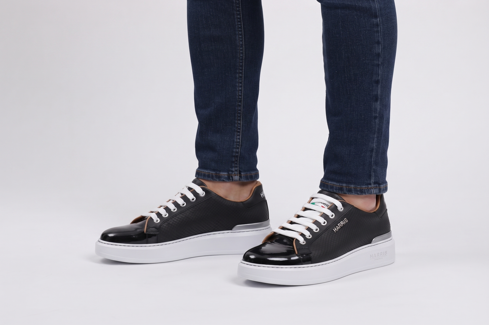 Deportivas de piel mate y charol