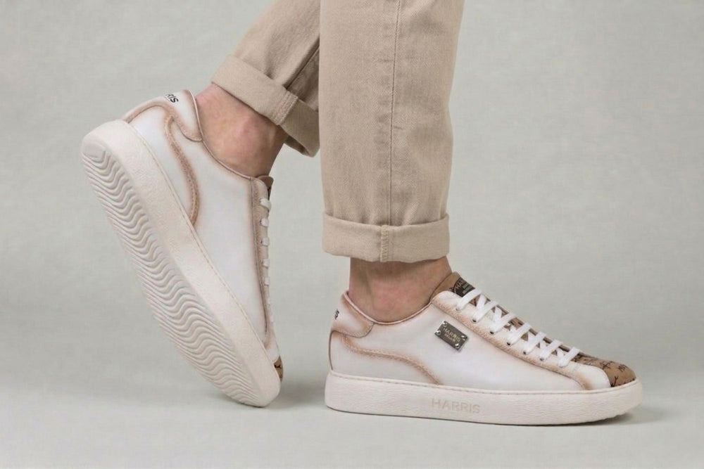 Leder-Sneakers und Writer-Details