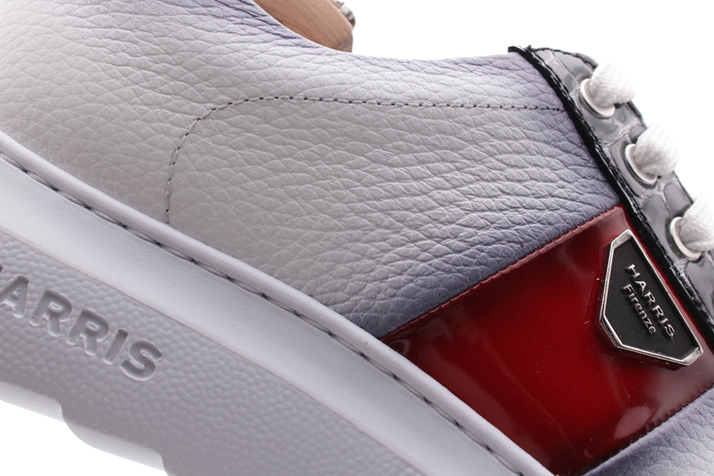 Sneakers in pelle morbida con effetto coccodrillo