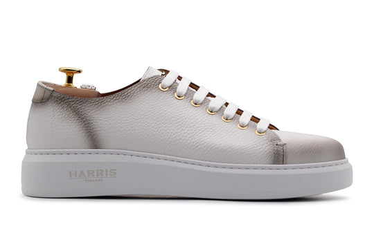 Sneaker in pelle morbida sfumata a mano