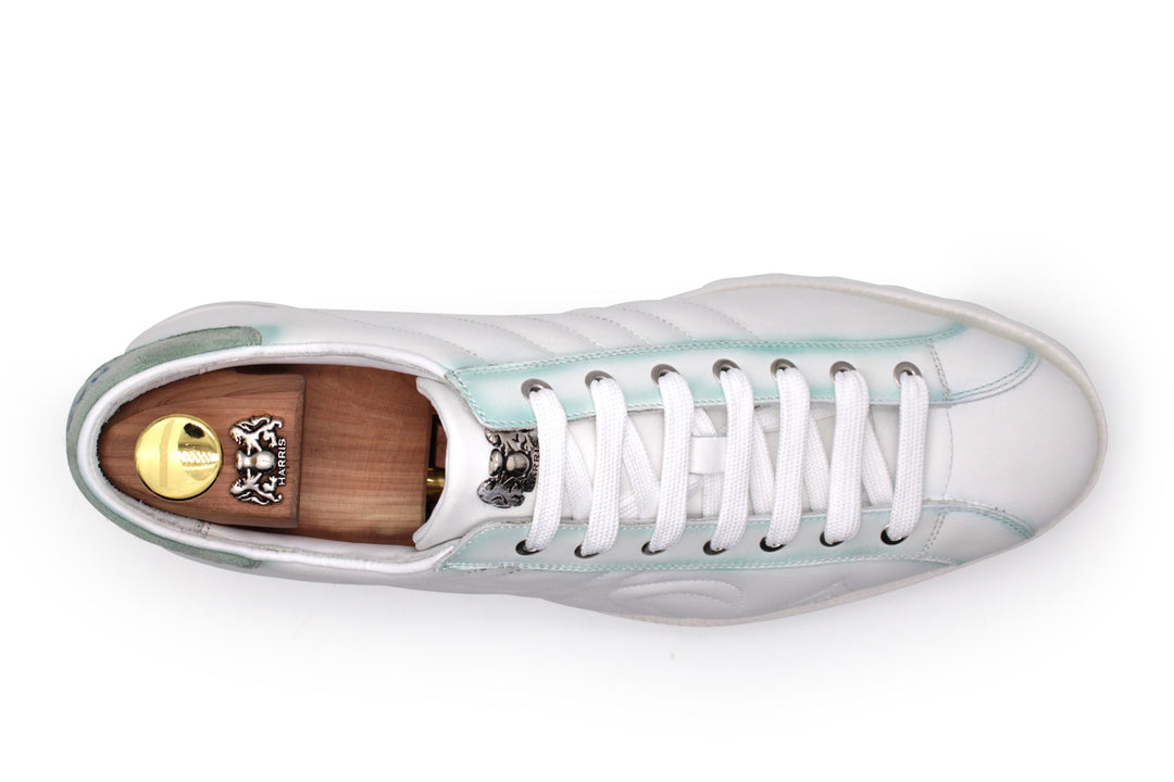 Leather sneakers with shaded details