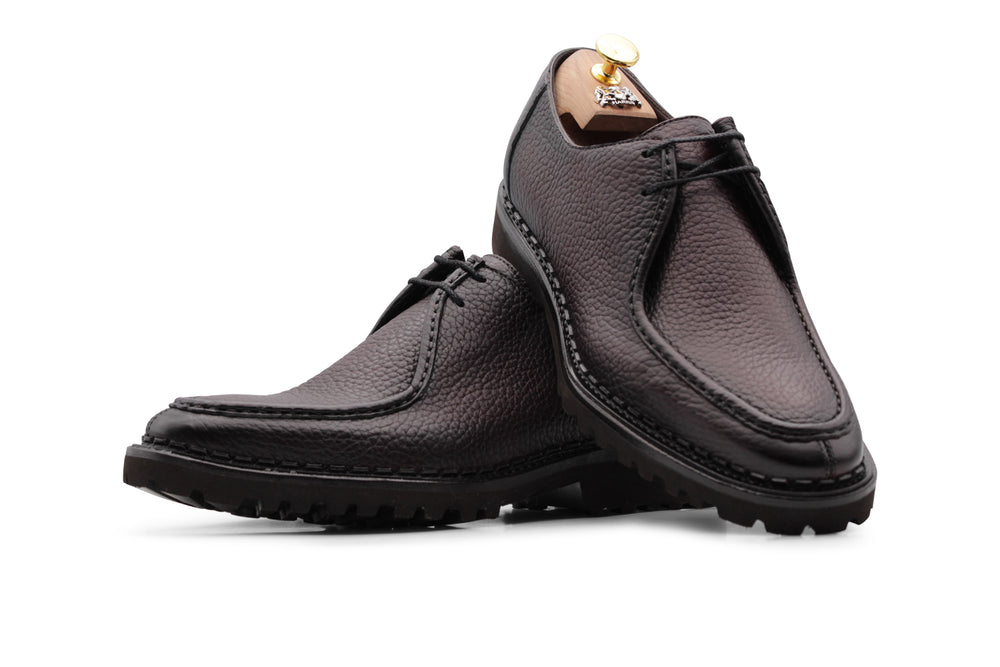 Stringata in pelle effetto alce con cucitura a mano