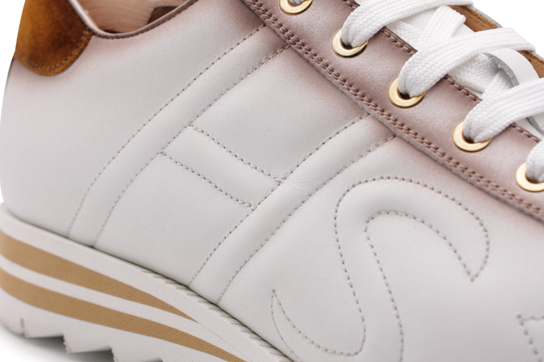 Sneaker en cuir nuancé et daim