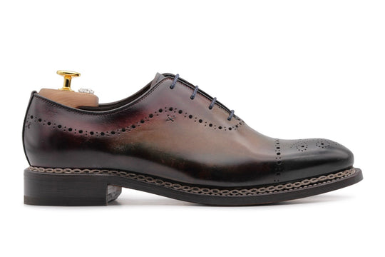 Oxford hand-painted with Norwegian workmanship