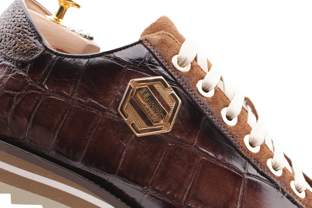 Sneakers con effetto coccodrillo e suede