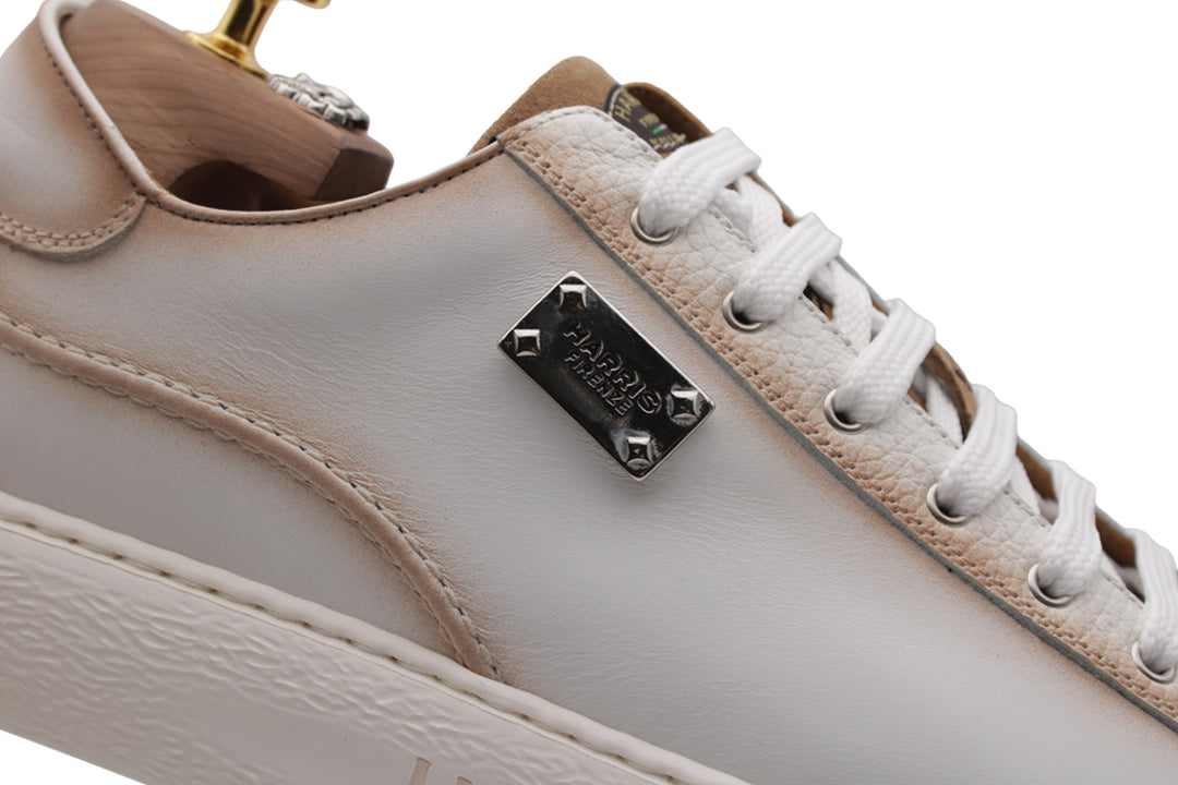 Leather sneakers and writer details