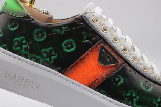 Sneakers in pelle di pitone e suola a cassetta