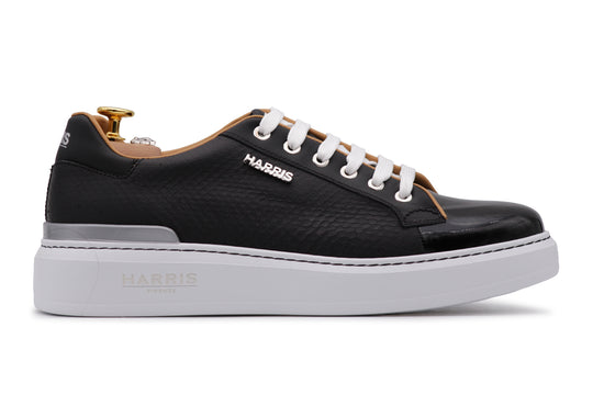 Sneakers in pelle matte e vernice