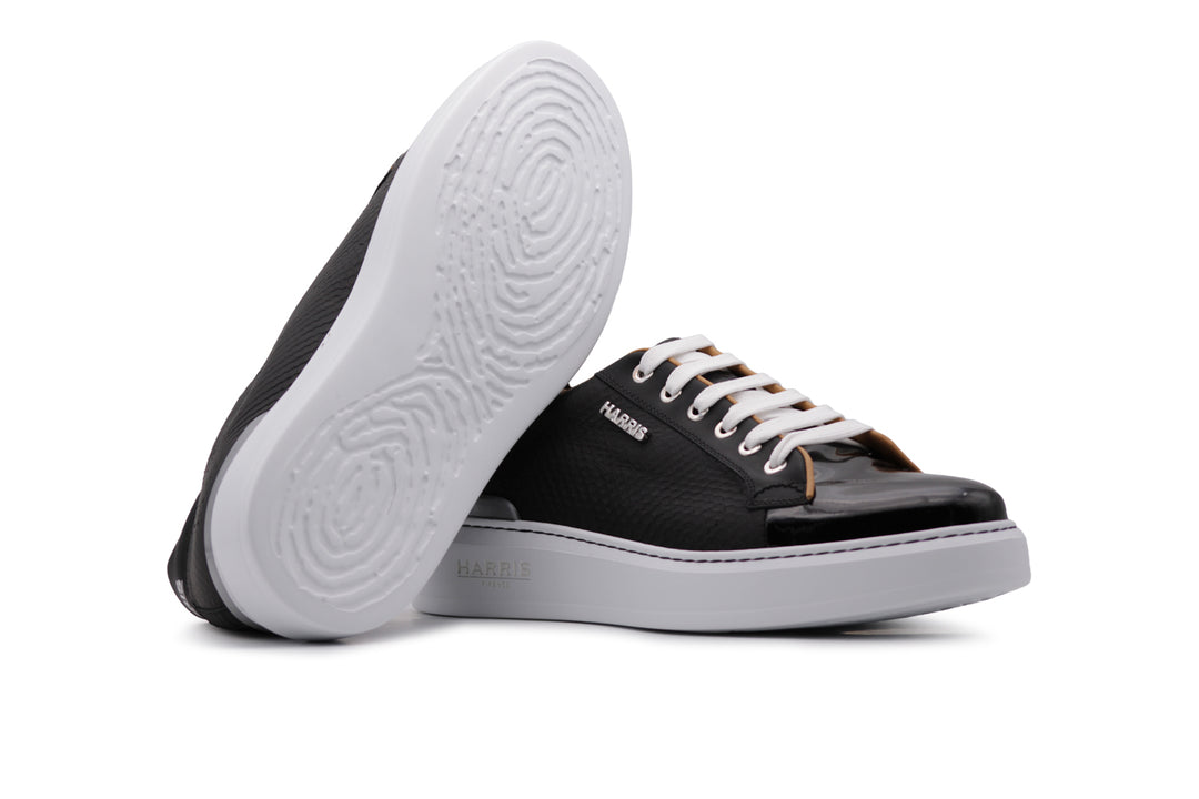 Sneakers in pelle matte e vernice