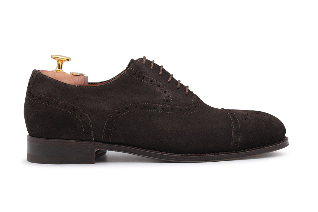 Lace-up shoe in suede