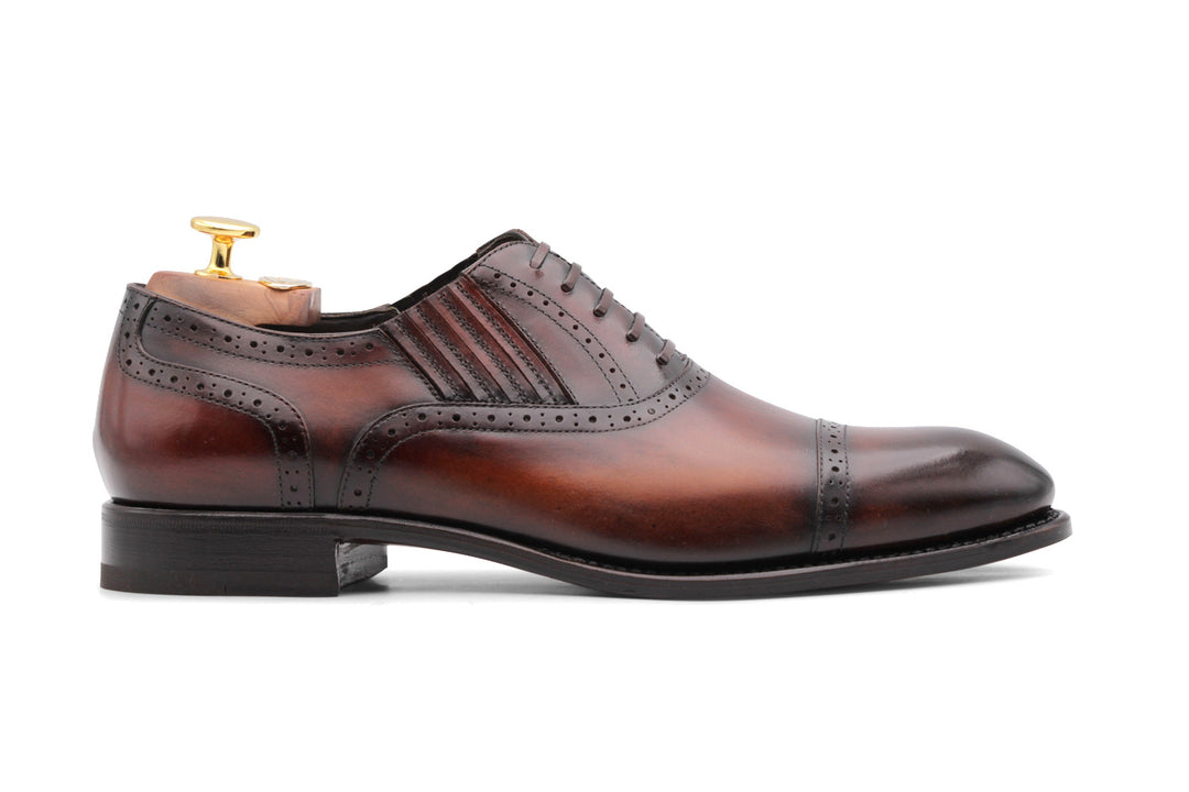 Oxford Slip-On con Decoraciones Brogue