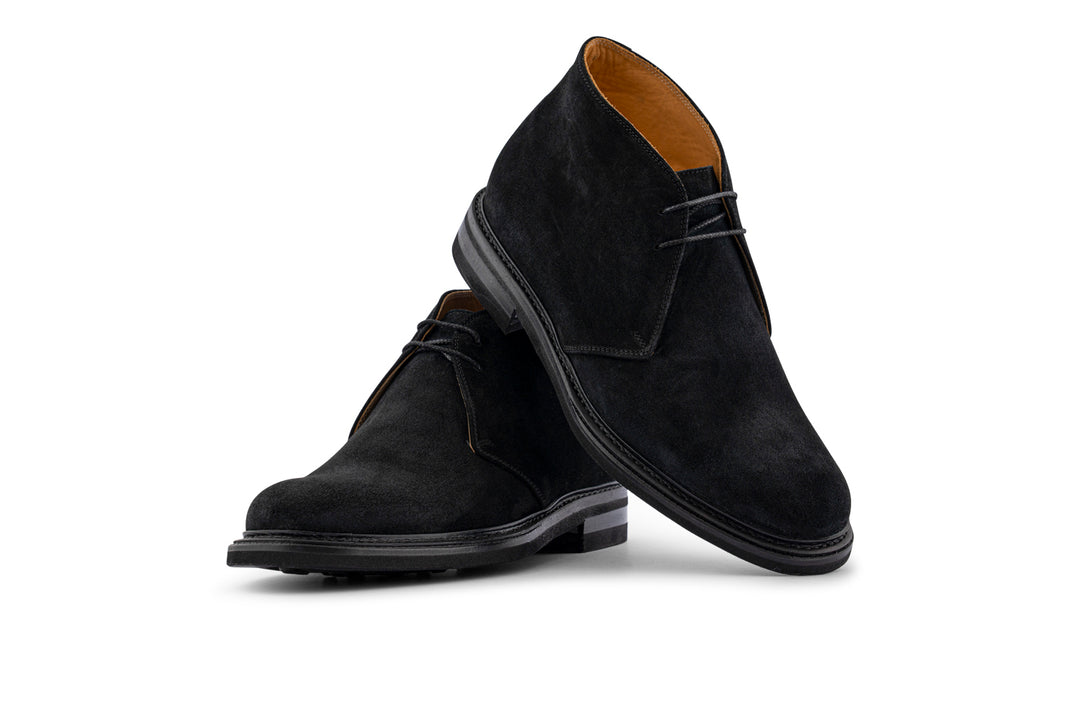 Schwarze Wildlederstiefelette