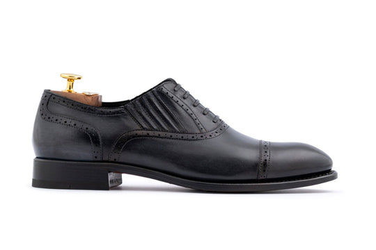 Francesina Slip-On con Decorazioni Brogue e sfumate a mano